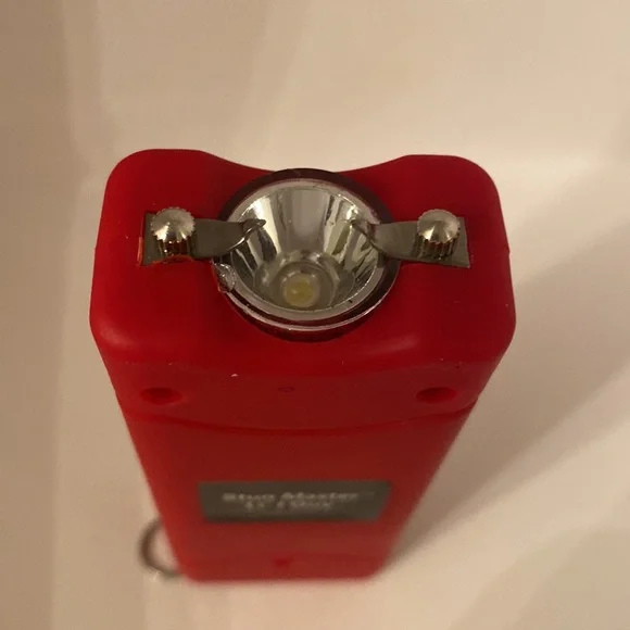 Red taser ❤️ - Picture 7 of 7